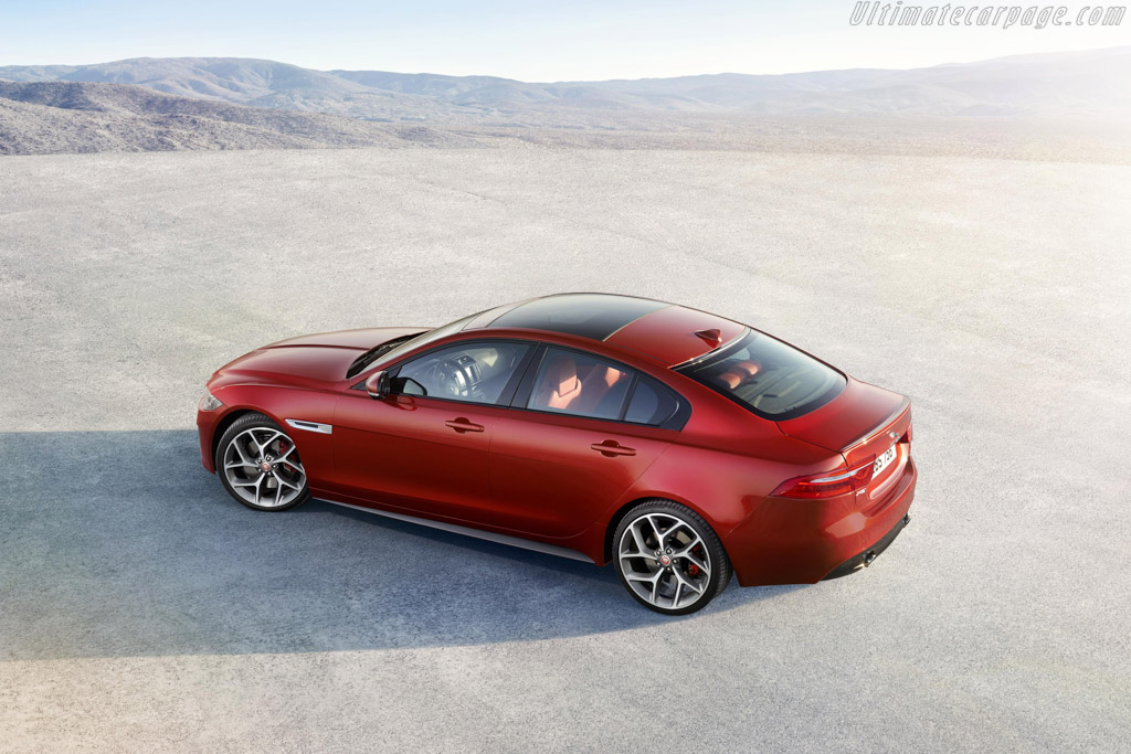 Jaguar XE S
