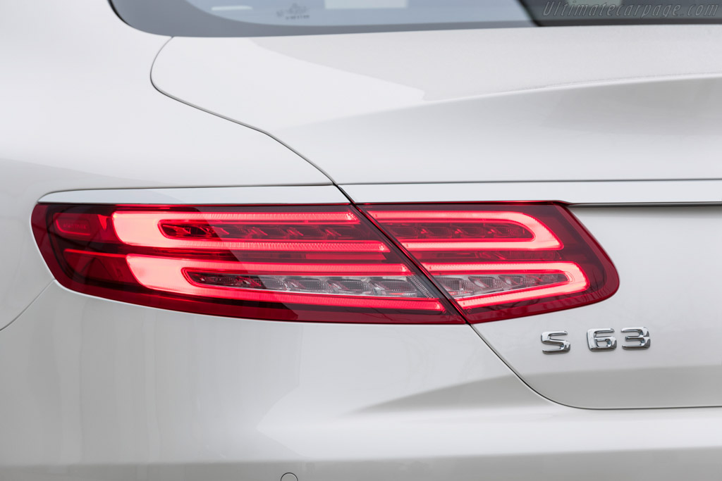 Mercedes-Benz S 63 AMG Coupe