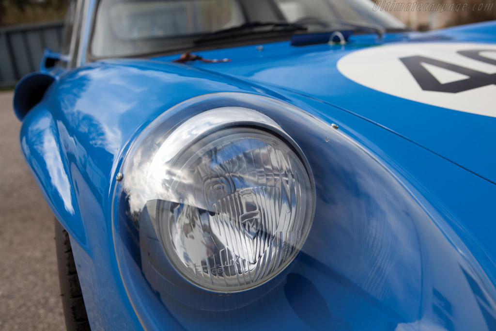Alpine M64