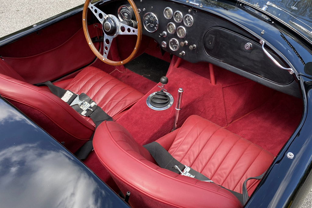AC Shelby Cobra Mk II 289