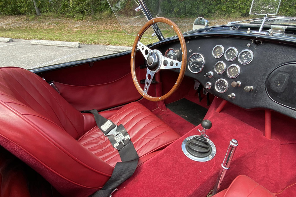 AC Shelby Cobra Mk II 289