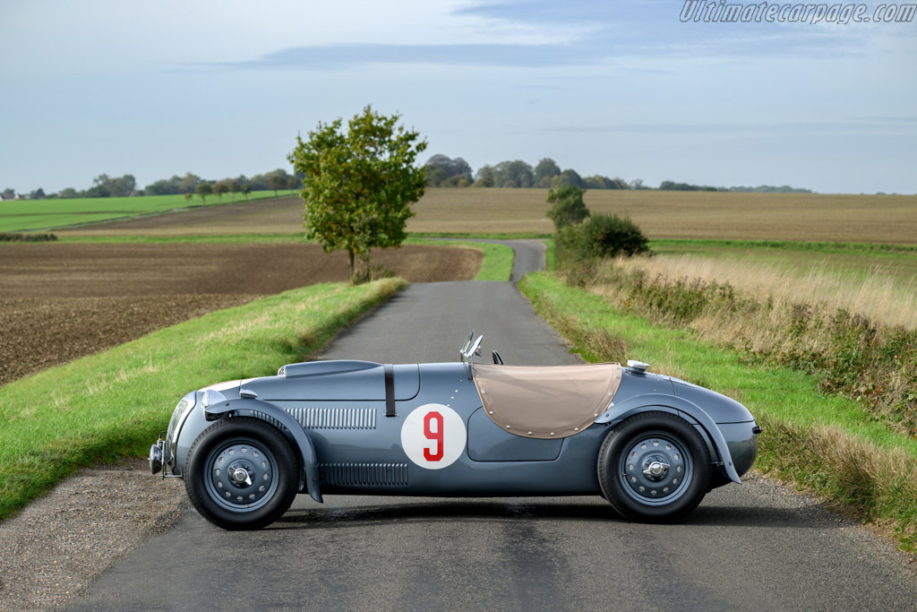 Frazer Nash Le Mans Replica