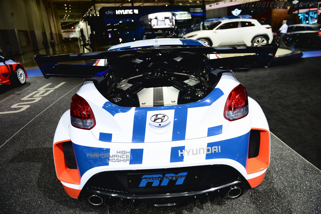 Hyundai Veloster Midship