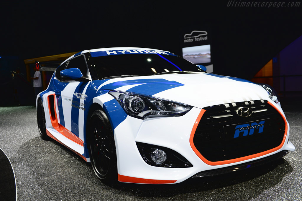 Hyundai Veloster Midship