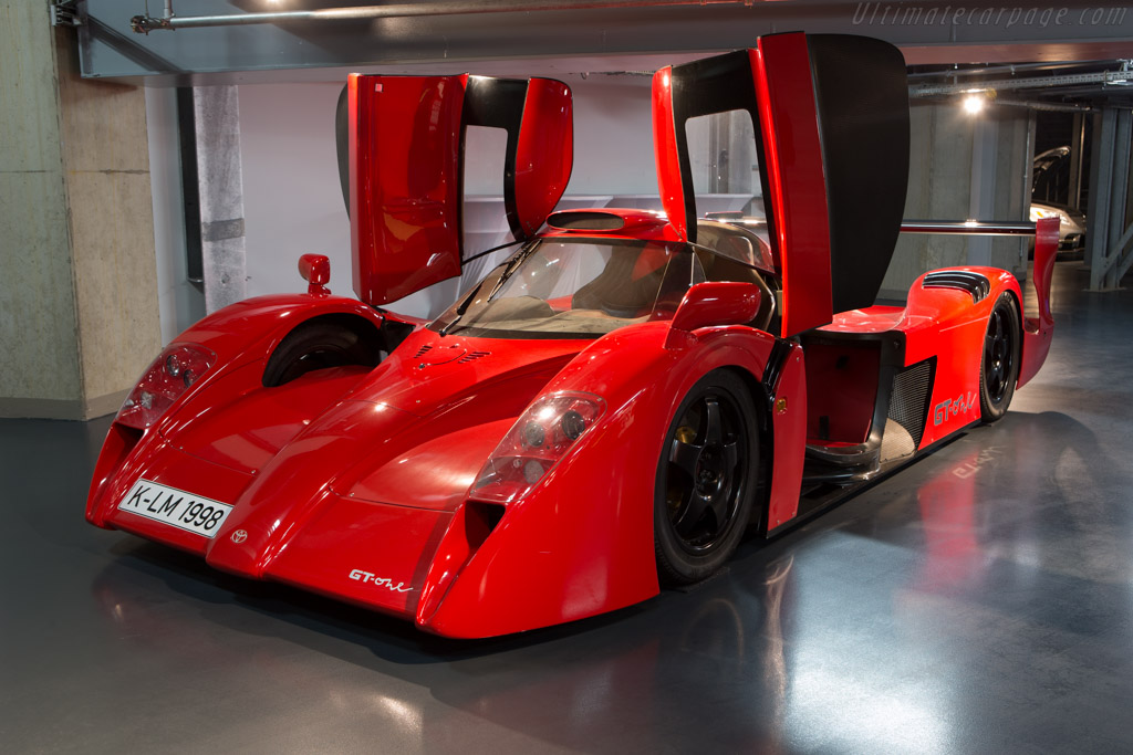 Toyota GT-One Road Car - Chassis: LM803  - Toyota Motorsport visit