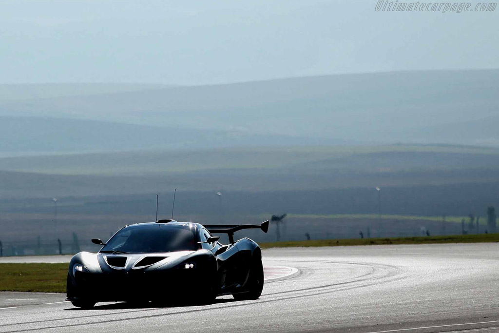 McLaren P1 GTR