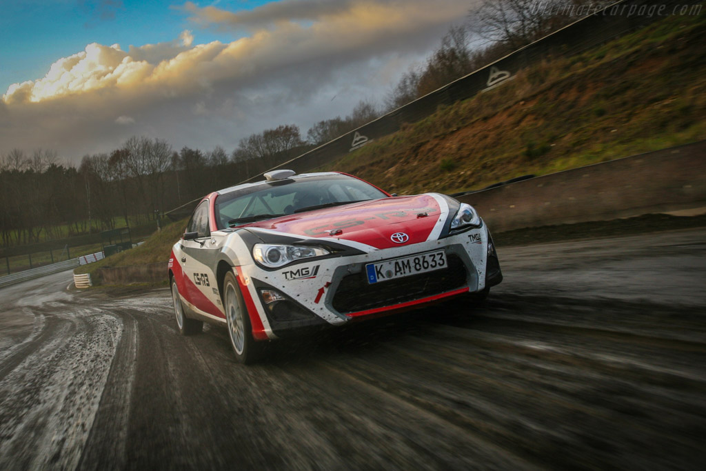 Toyota GT 86 CS-R3
