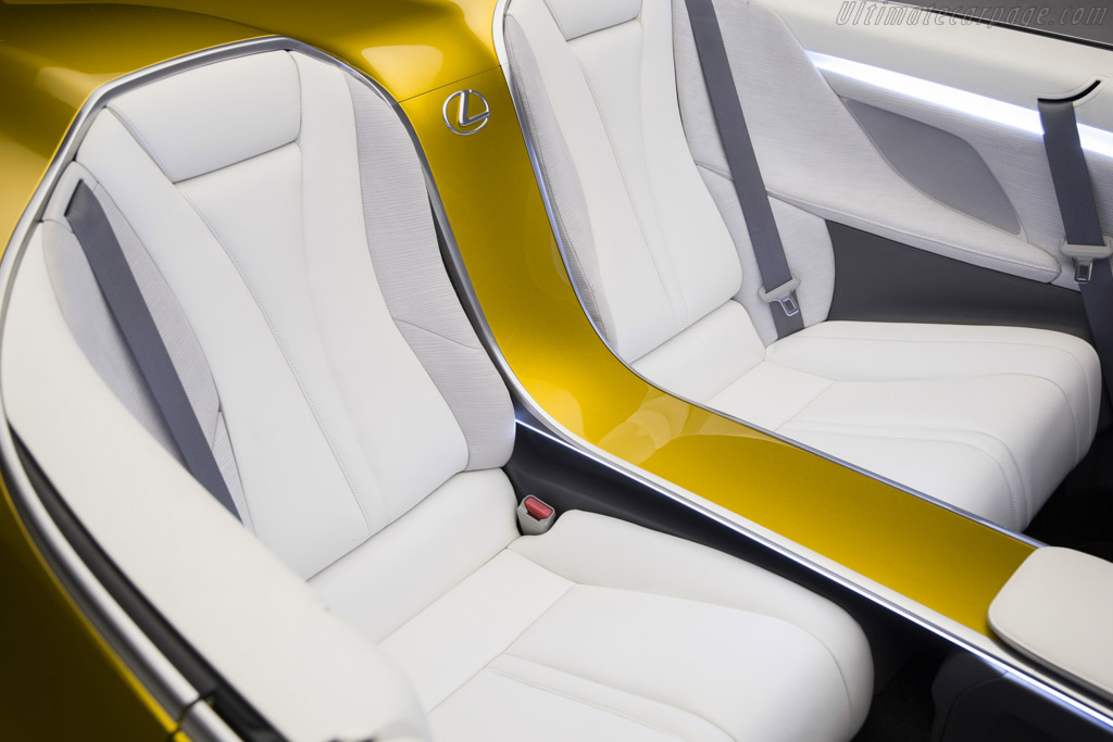 Lexus LF-C2