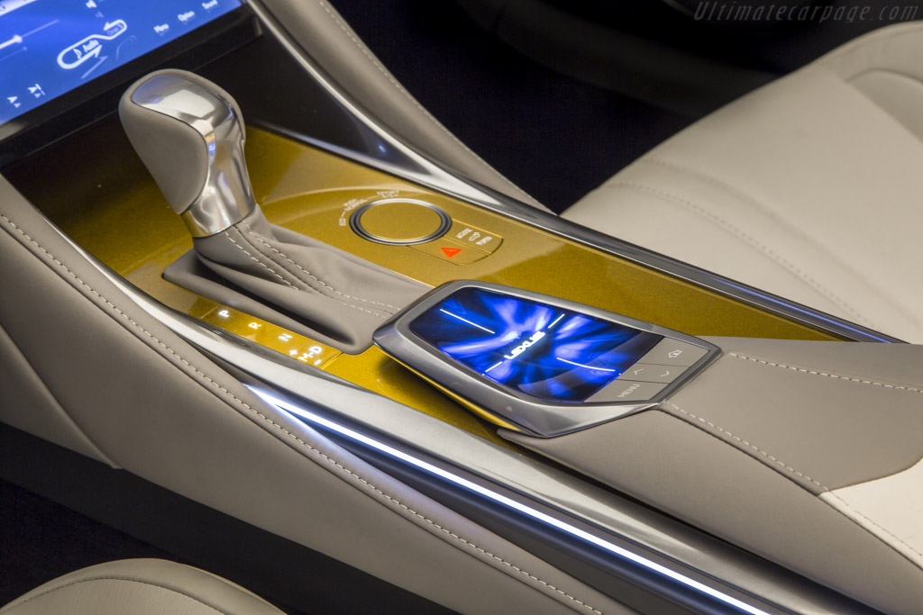 Lexus LF-C2