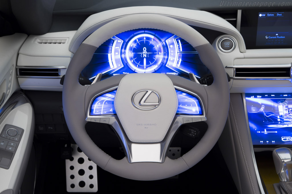 Lexus LF-C2