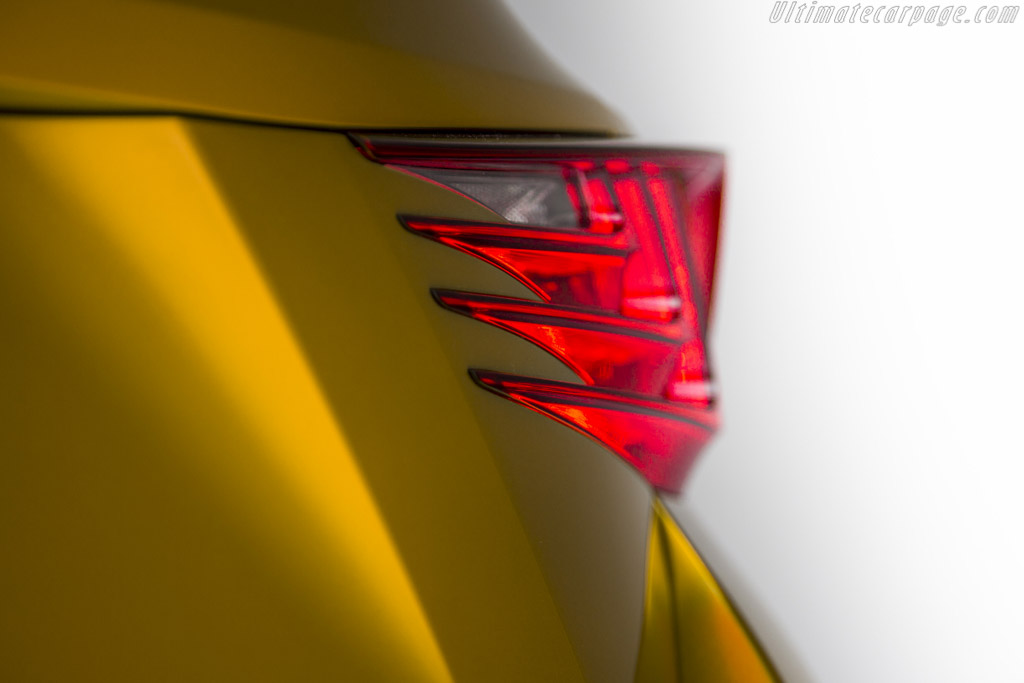 Lexus LF-C2