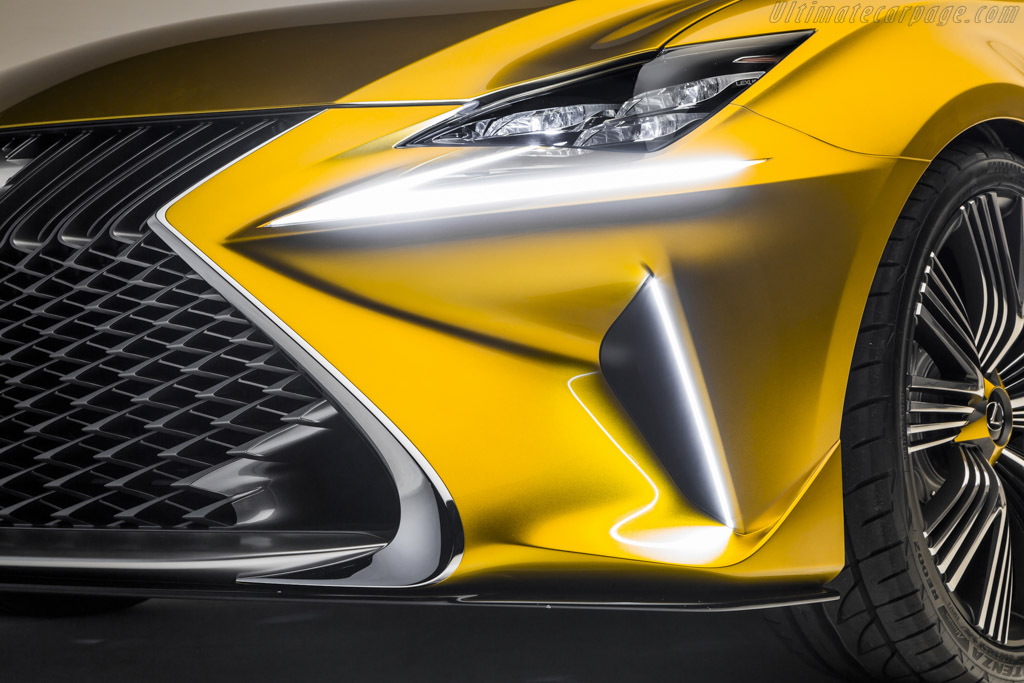 Lexus LF-C2