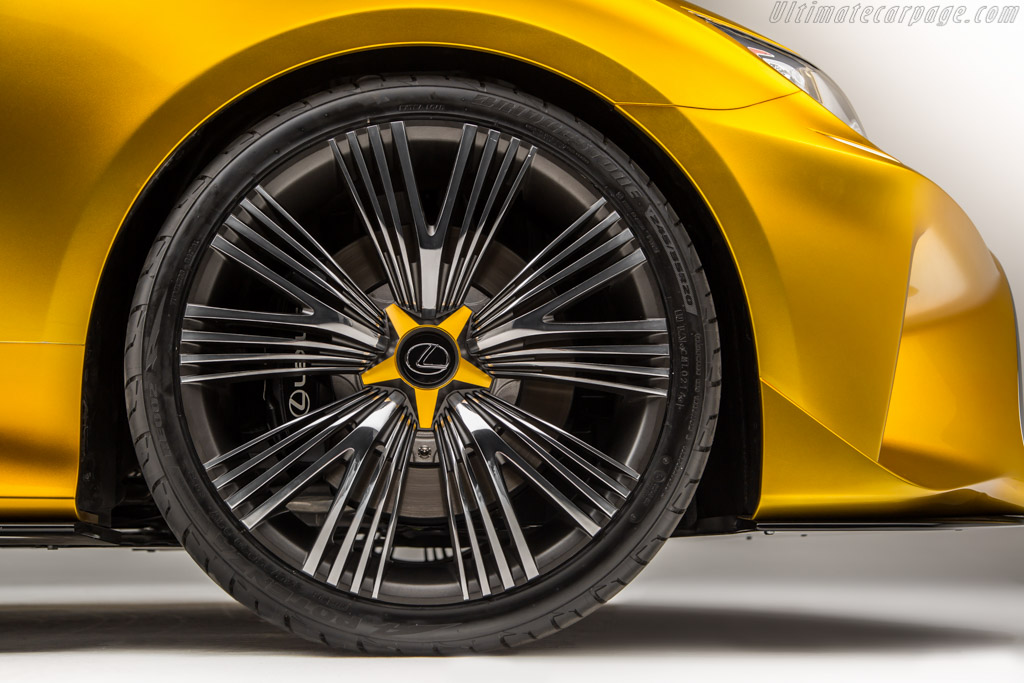 Lexus LF-C2