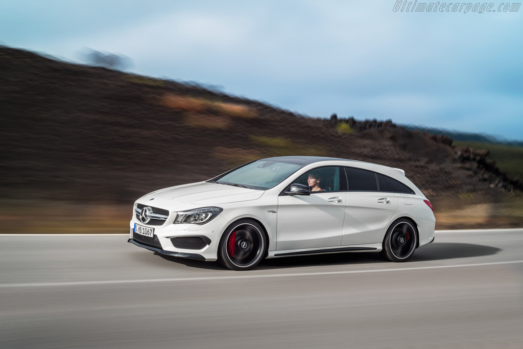 Mercedes-Benz CLA 45 AMG Shooting Brake