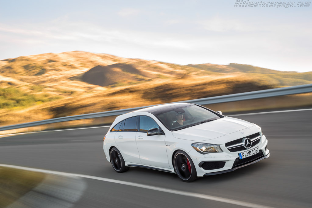 Mercedes-Benz CLA 45 AMG Shooting Brake