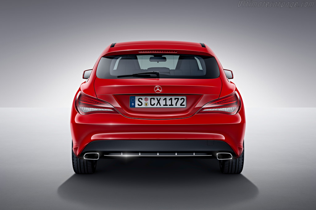 Mercedes-Benz CLA 45 AMG Shooting Brake