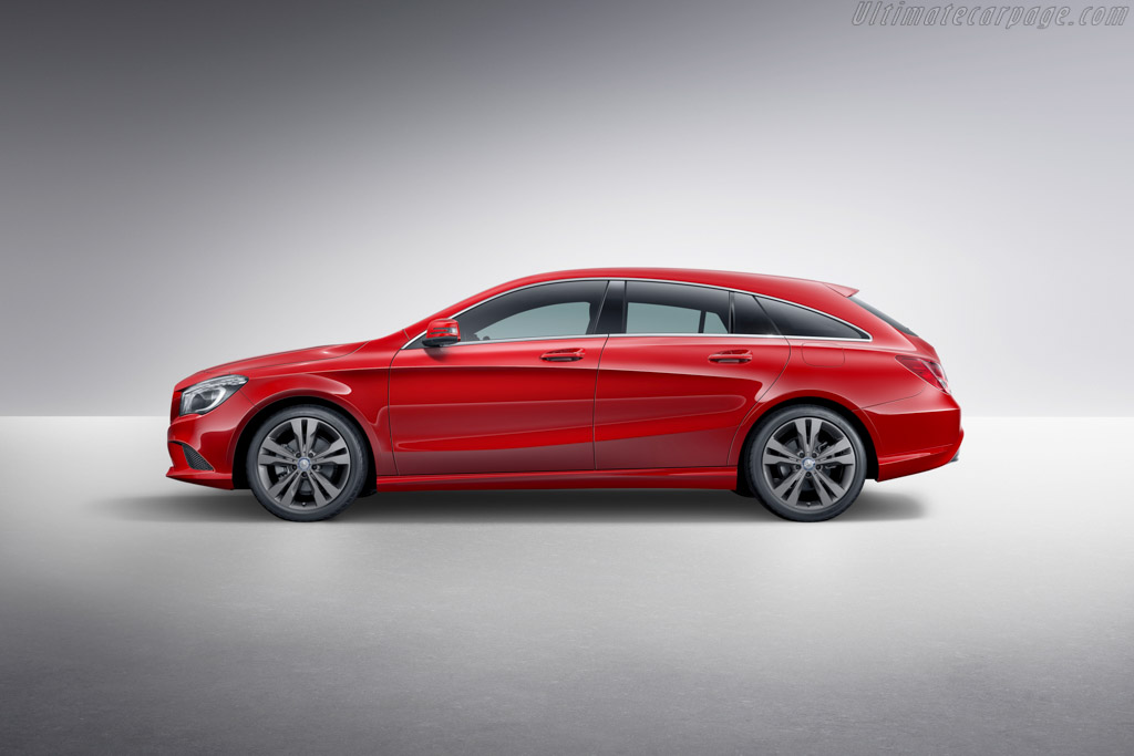 Mercedes-Benz CLA 45 AMG Shooting Brake