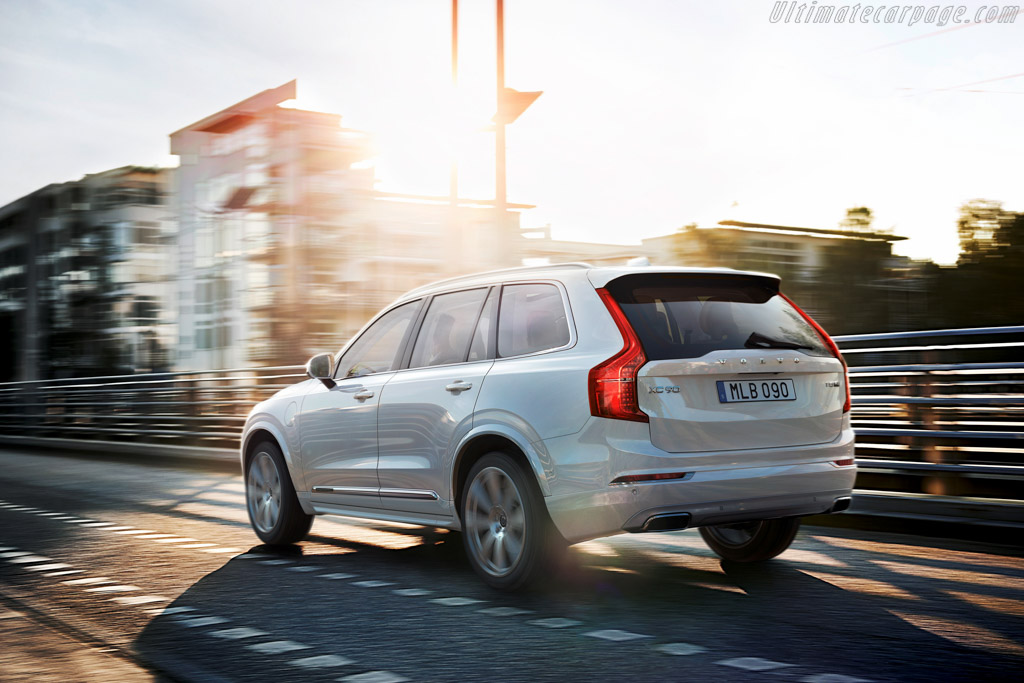 Volvo XC90 T8