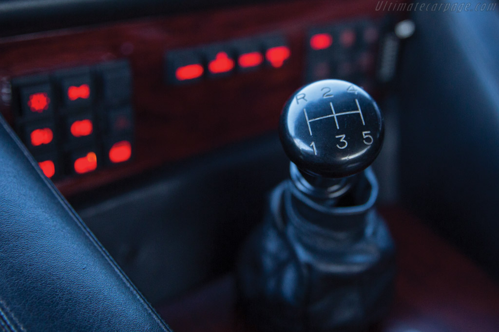 Lamborghini LM002