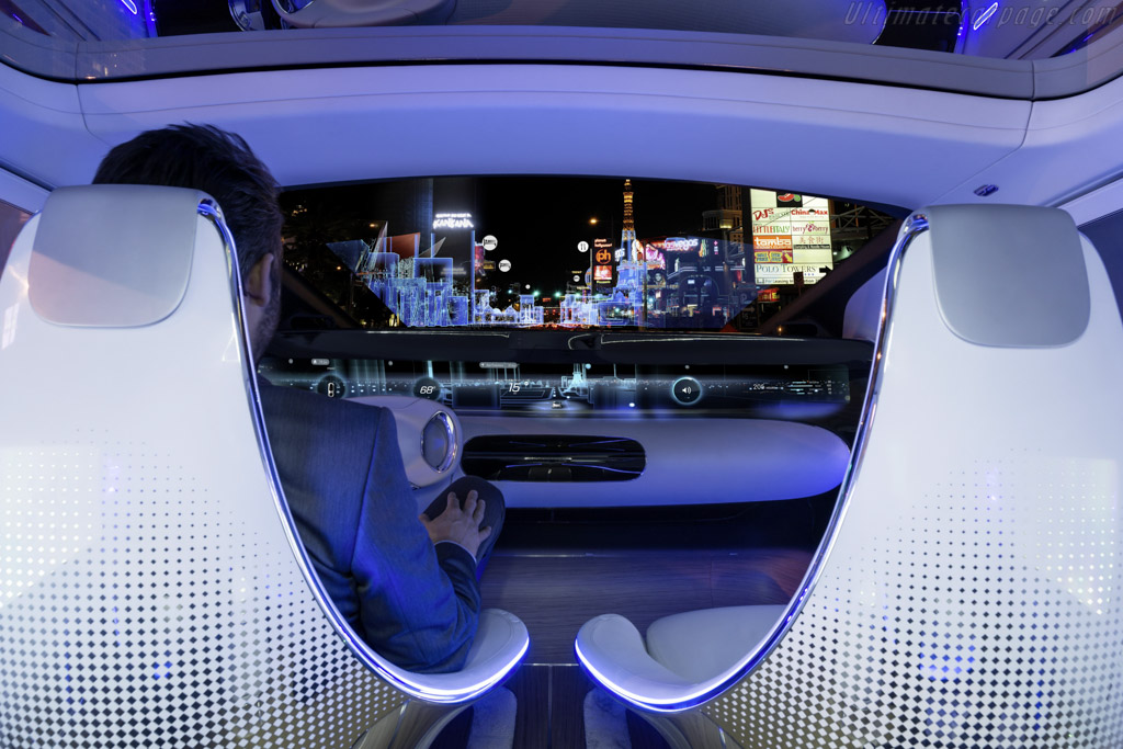 Mercedes-Benz F 015 Luxury in Motion