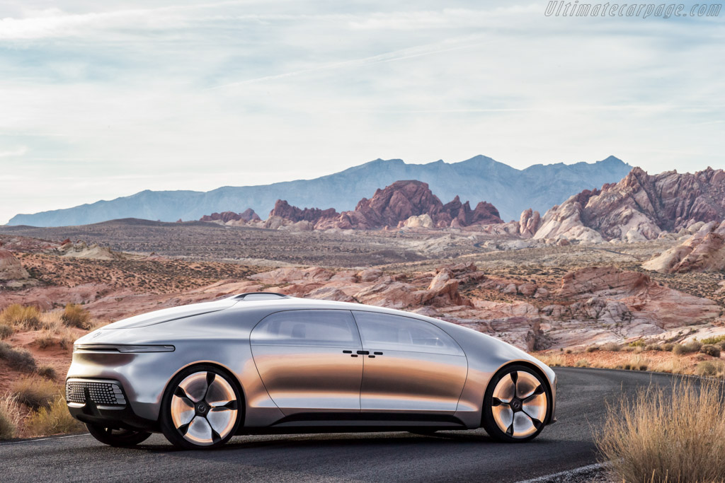 Mercedes-Benz F 015 Luxury in Motion