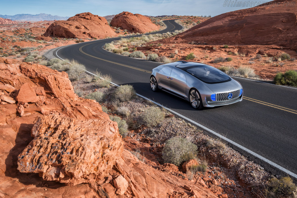 Mercedes-Benz F 015 Luxury in Motion