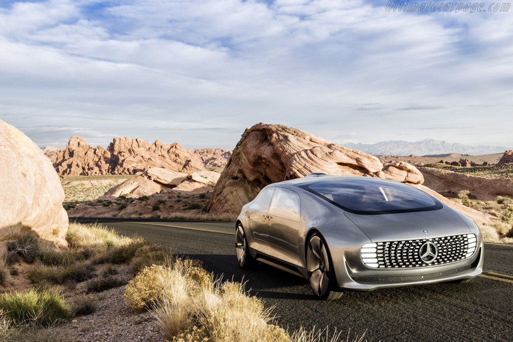 Mercedes-Benz F 015 Luxury in Motion