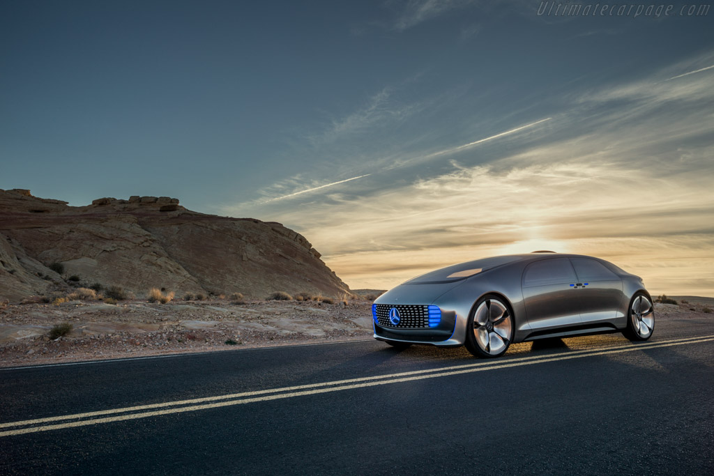 Mercedes-Benz F 015 Luxury in Motion