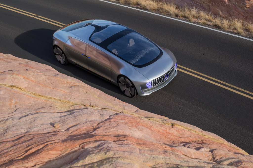 Mercedes-Benz F 015 Luxury in Motion
