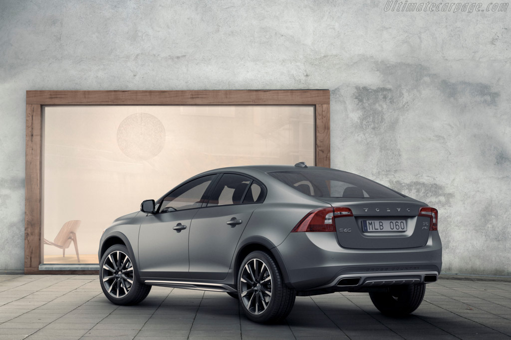 Volvo S60 Cross Country