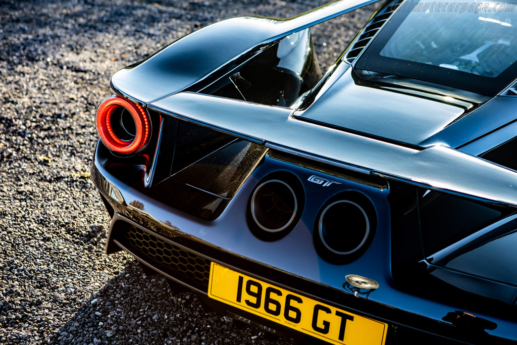 Ford GT