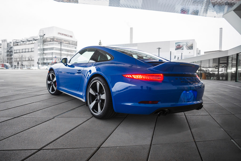 Porsche 911 GTS Club Coupe