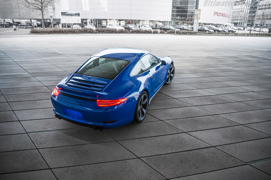 Porsche 911 GTS Club Coupe