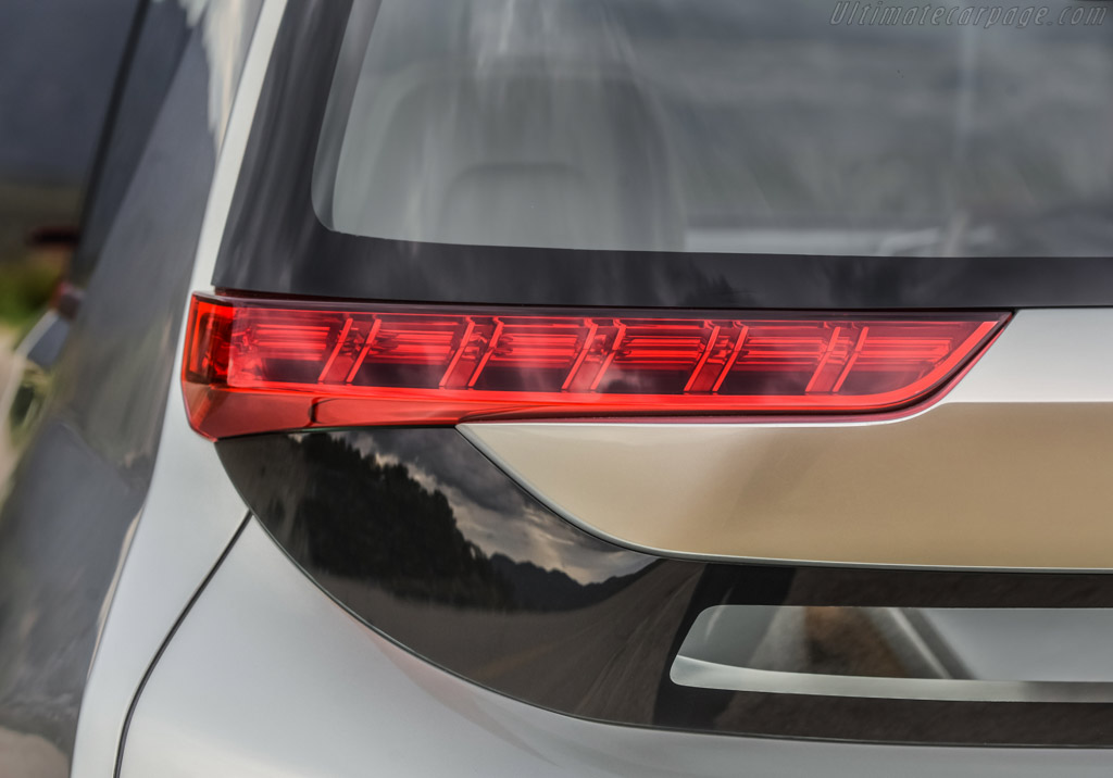 Mitsubishi GC-PHEV Concept
