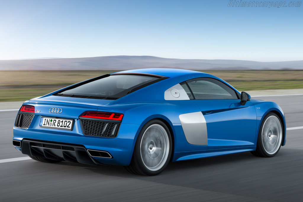 Audi R8 V10