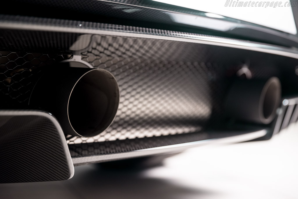 Aston Martin V12 Vantage GT12 Special Edition