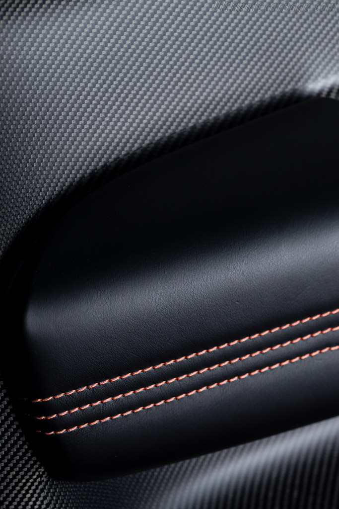 Aston Martin V12 Vantage GT12 Special Edition