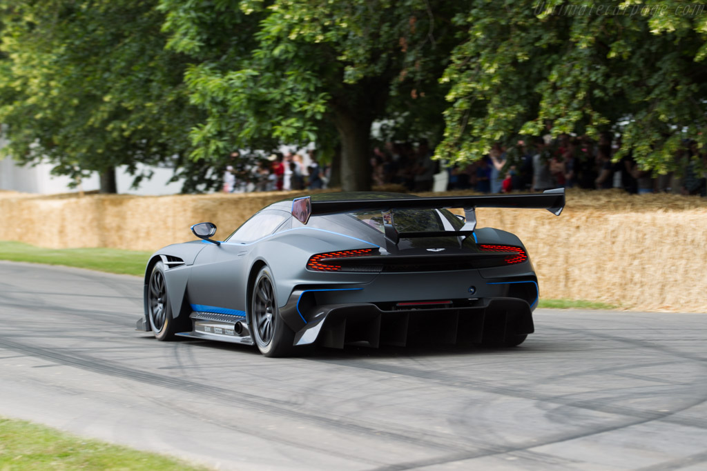 Aston Martin Vulcan - Chassis: AMLVULCANXXXXXX01  - 2015 Goodwood Festival of Speed