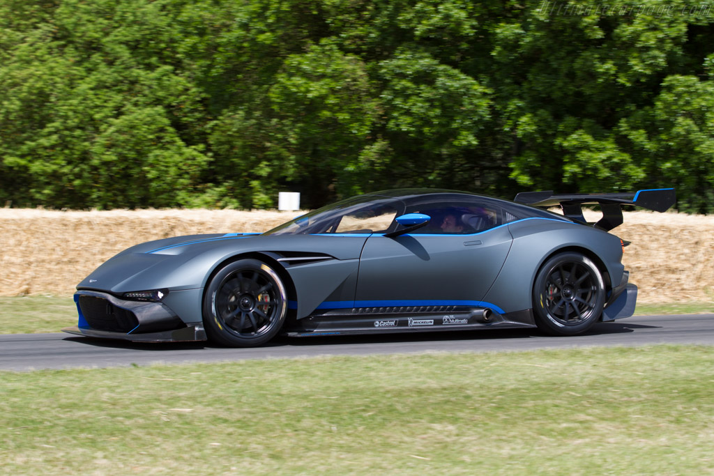 Aston Martin Vulcan - Chassis: AMLVULCANXXXXXX01  - 2015 Goodwood Festival of Speed