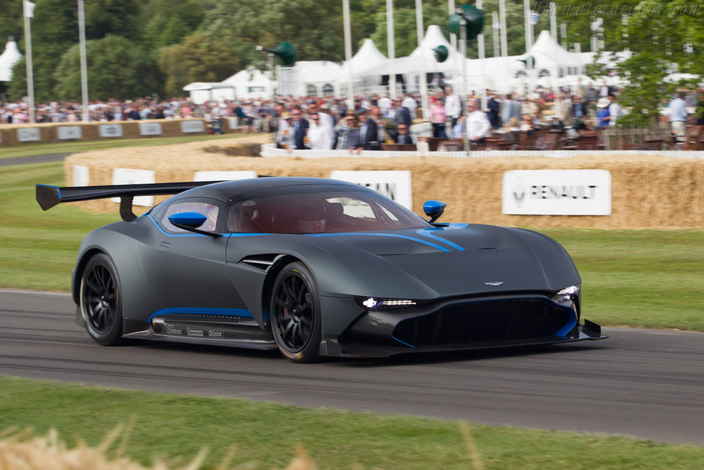 Aston Martin Vulcan - Chassis: AMLVULCANXXXXXX01  - 2015 Goodwood Festival of Speed