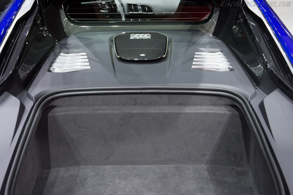 Audi R8 e-tron   - 2015 Geneva International Motor Show