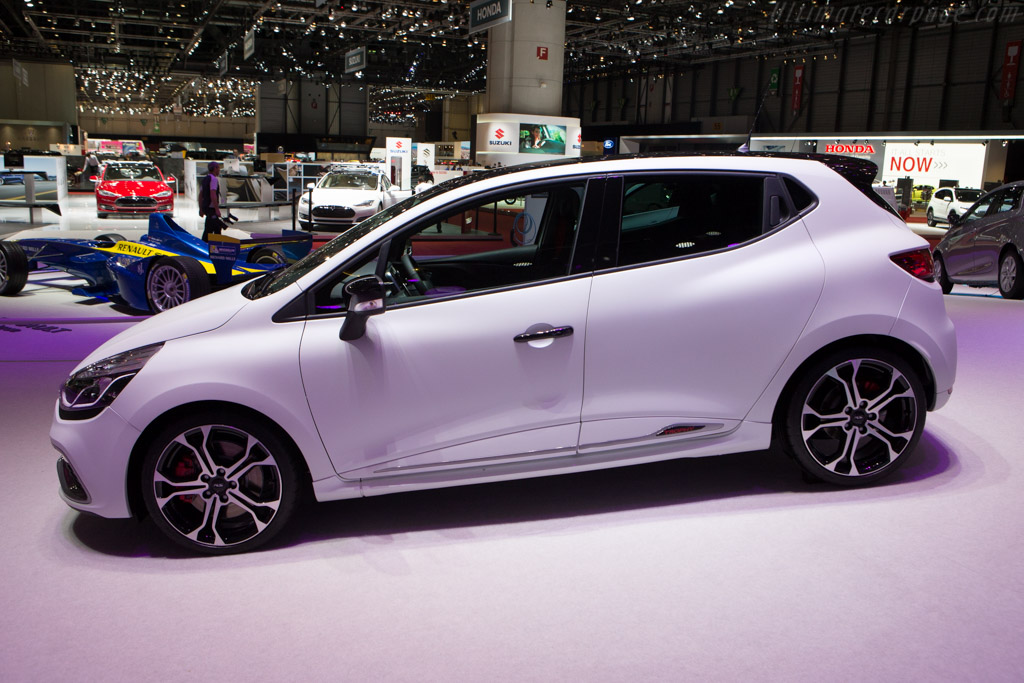 Renault Clio R.S. 220 Trophy   - 2015 Geneva International Motor Show