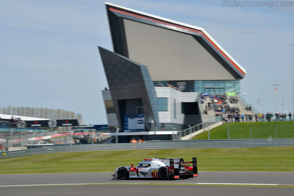 Audi R18 e-tron quattro