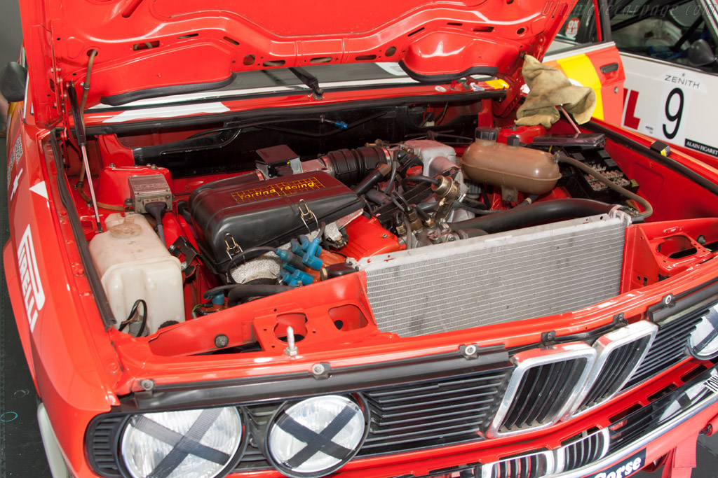 BMW 528i Group A - Chassis: E28 RA1-05  - 2014 Dix Mille Tours