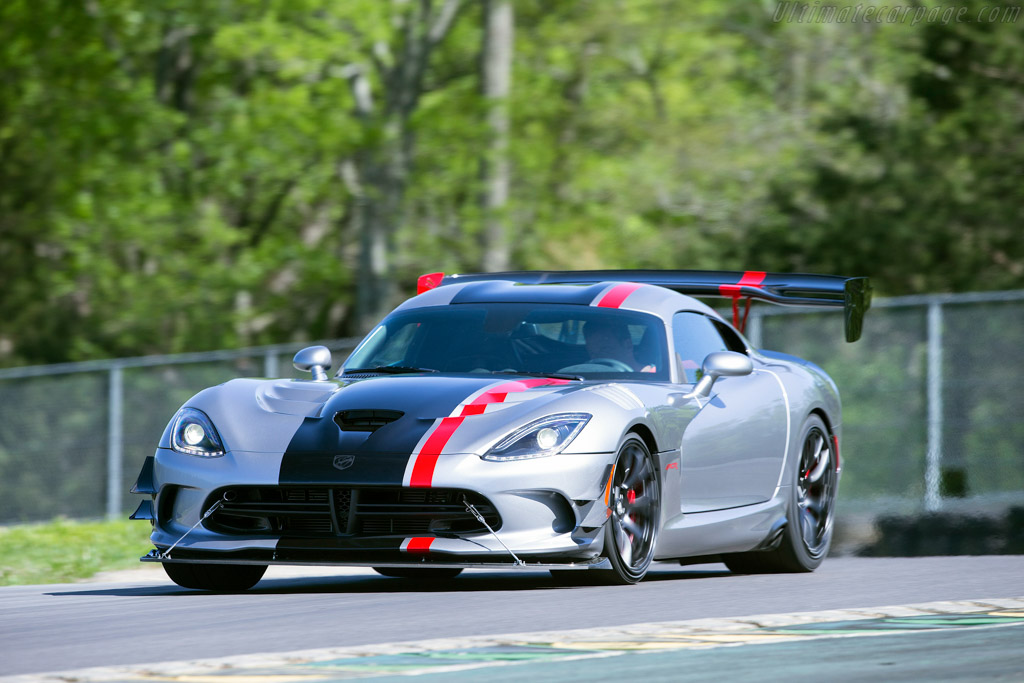 Dodge Viper ACR