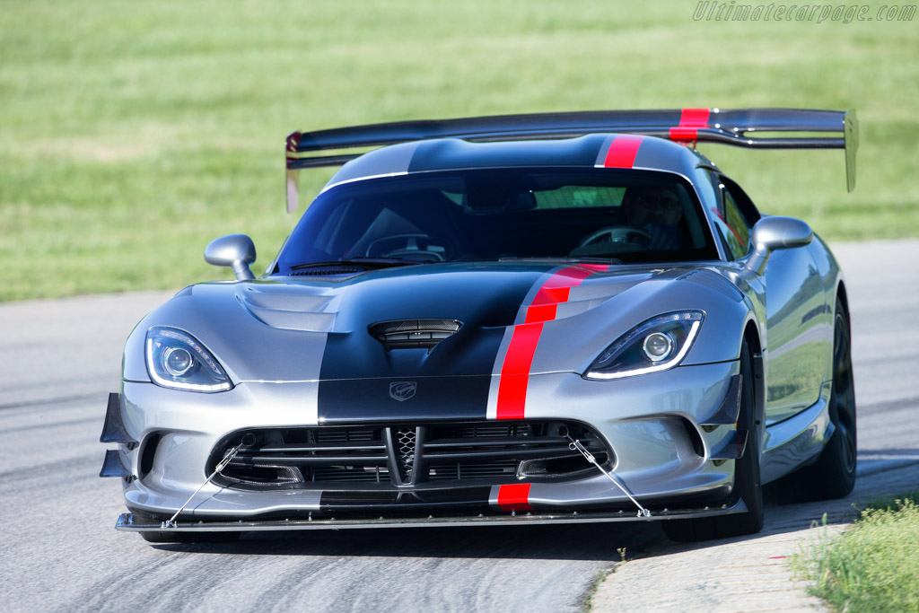 Dodge Viper ACR