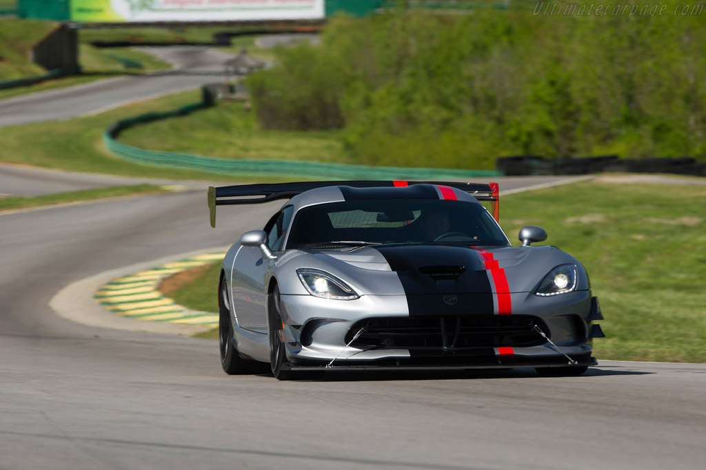 Dodge Viper ACR