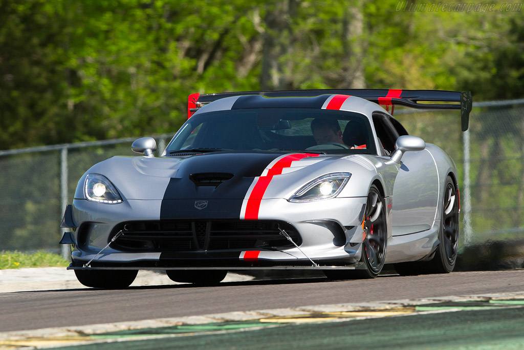 Dodge Viper ACR