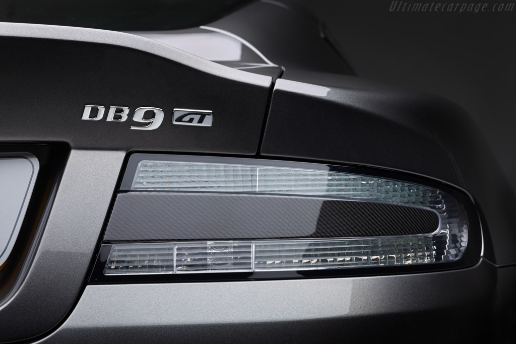 Aston Martin DB9 GT Coupe