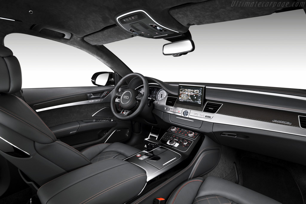 Audi S8 plus